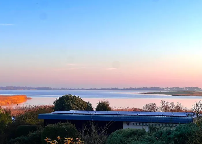 Hébergement de vacances Familienferienhaus Ruegenbrise - Gemeinsames Urlauben Mit Steg Auf Ruegen Garz (Rugen)